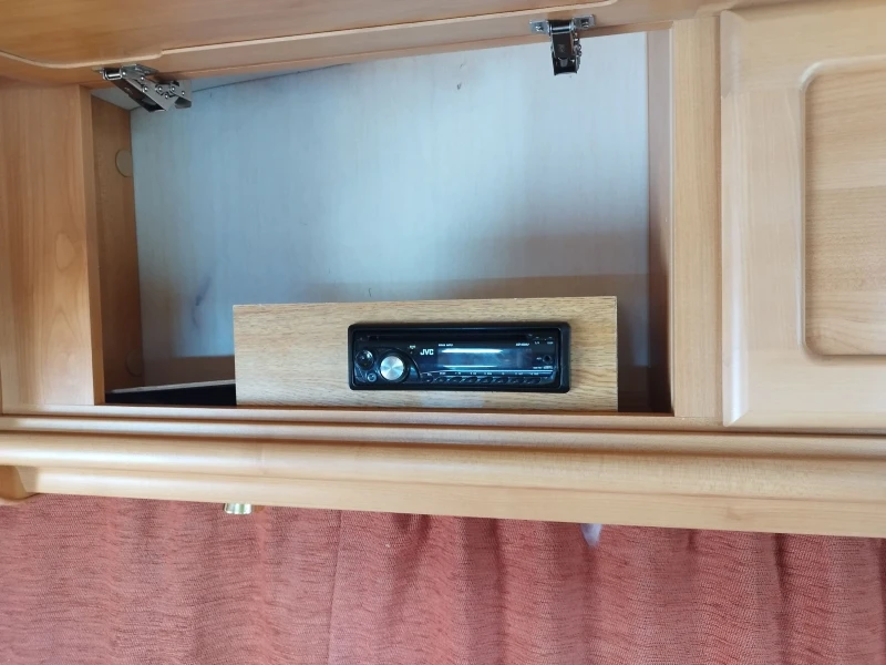 Каравана Fleetwood Colchester 520 4es, снимка 14 - Каравани и кемпери - 52770345