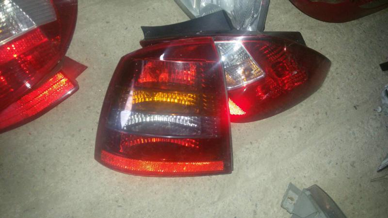 Светлини за Opel Astra