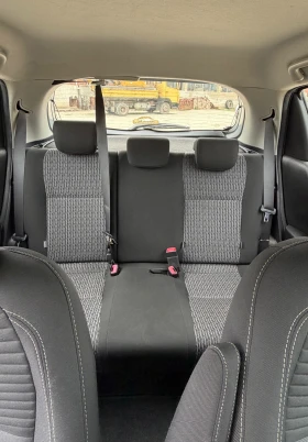 Toyota Yaris 1.3, снимка 8