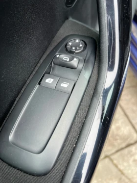 Peugeot 208, снимка 9