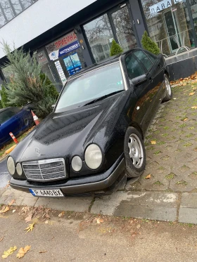  Mercedes-Benz E 230