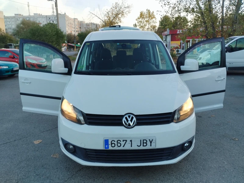 VW Caddy 1.6 TDI / Автомобилът е със Инвалидна рампа., снимка 8 - Автомобили и джипове - 42897298