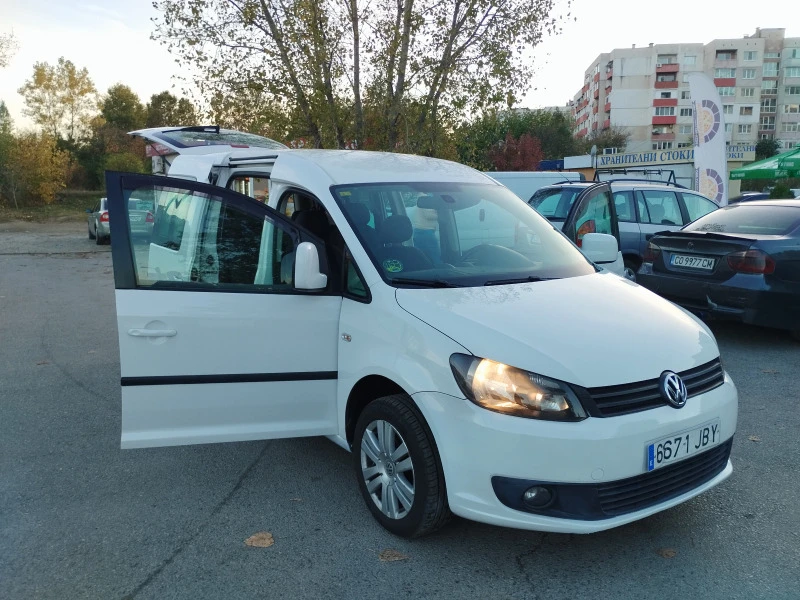 VW Caddy 1.6 TDI / Автомобилът е със Инвалидна рампа., снимка 9 - Автомобили и джипове - 42897298