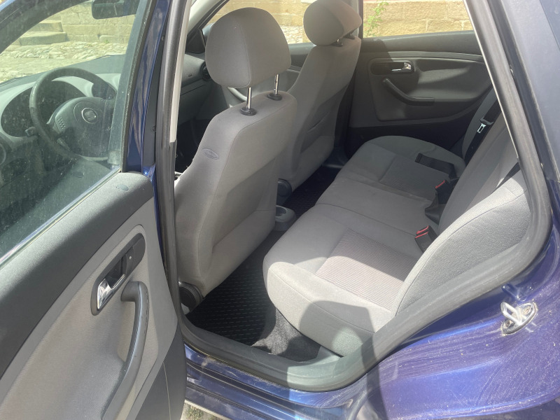 Seat Cordoba 1.4i 75 k.s, снимка 10 - Автомобили и джипове - 46139744