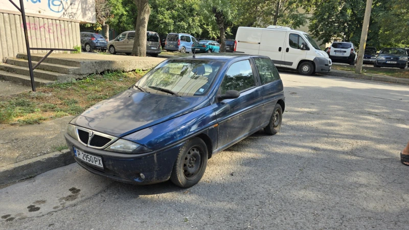 Lancia Y 1.2, снимка 2 - Автомобили и джипове - 47355358