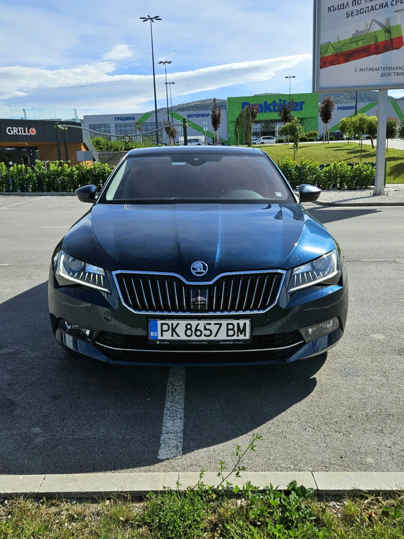 Skoda Superb, снимка 1 - Автомобили и джипове - 47458645