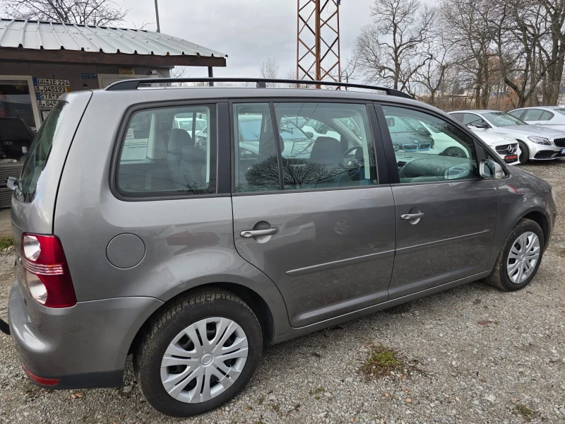 VW Touran 1.9 TDI, снимка 4 - Автомобили и джипове - 48317961