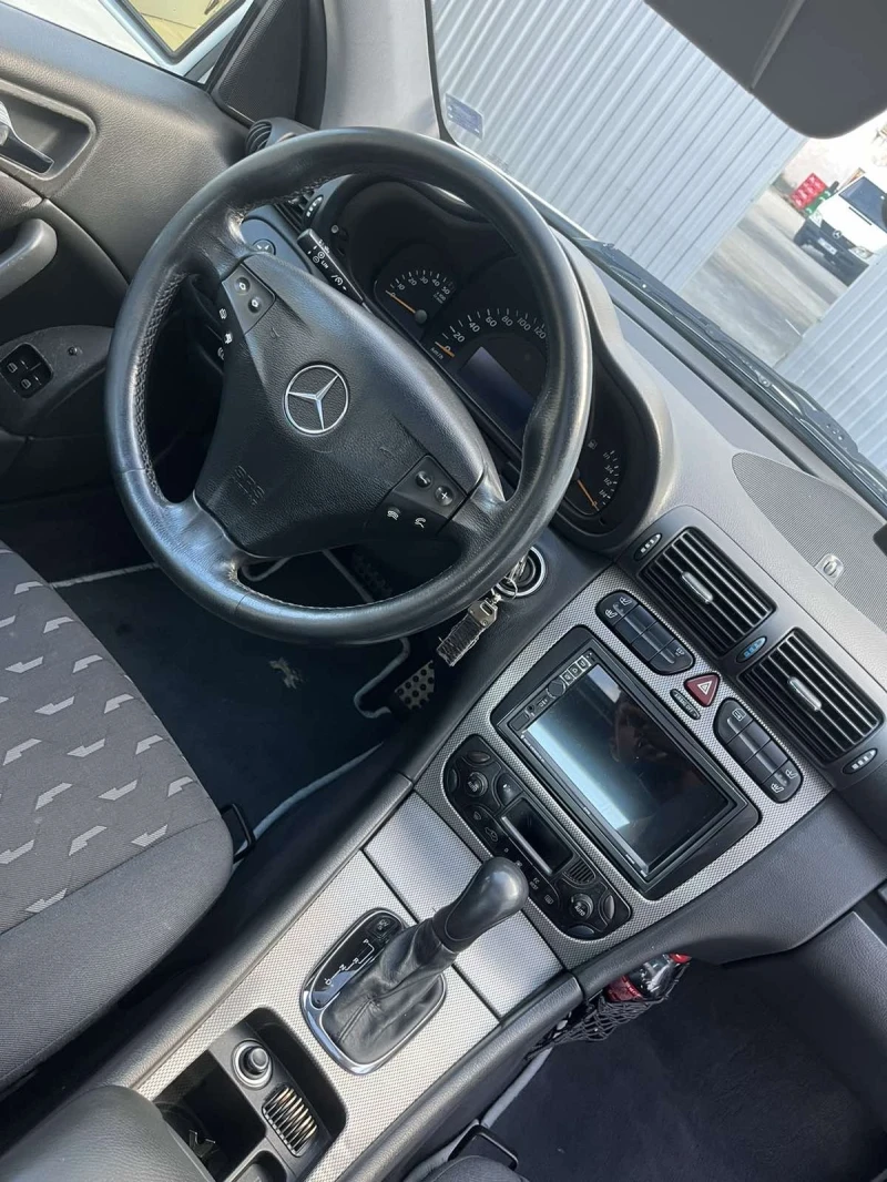 Mercedes-Benz C 220, снимка 5 - Автомобили и джипове - 48928211