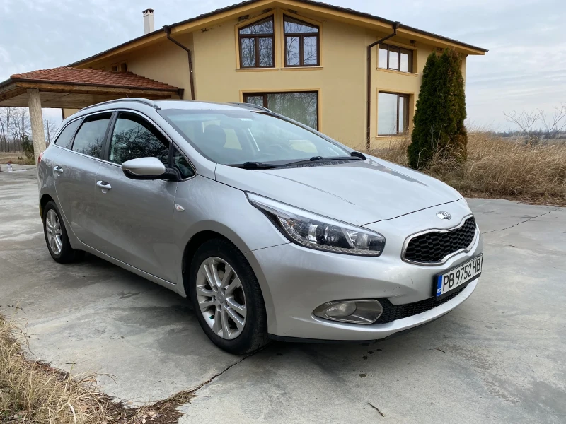 Kia Ceed 1.4 Diesel, снимка 3 - Автомобили и джипове - 48523289