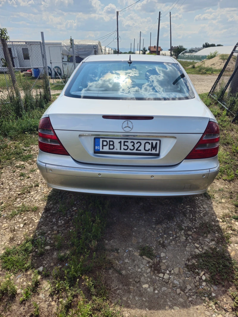 Mercedes-Benz E 320 Сменено СБЦ, НОВ КОМПРЕСОР, снимка 6 - Автомобили и джипове - 49290774