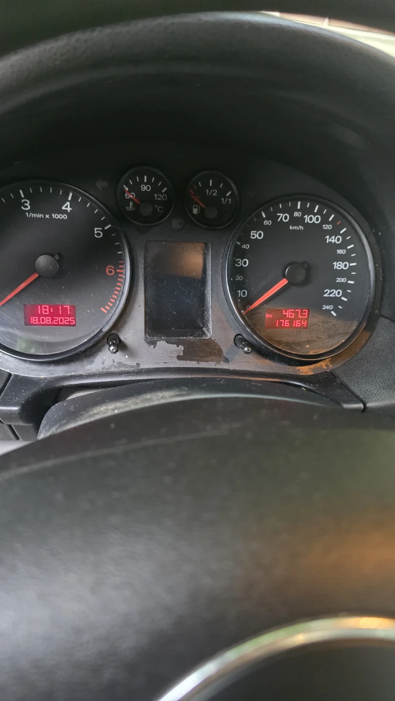 Audi A2, снимка 8 - Автомобили и джипове - 52191456