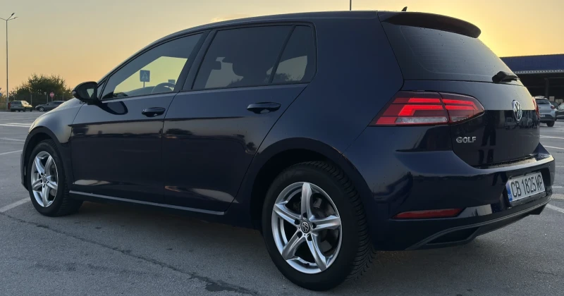 VW Golf, снимка 3 - Автомобили и джипове - 51668452