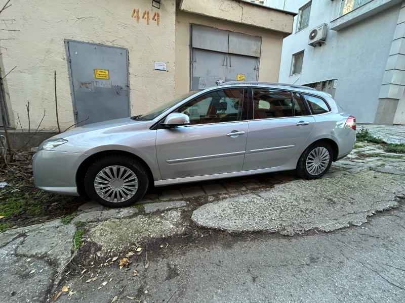 Renault Laguna 3, снимка 15 - Автомобили и джипове - 52722730