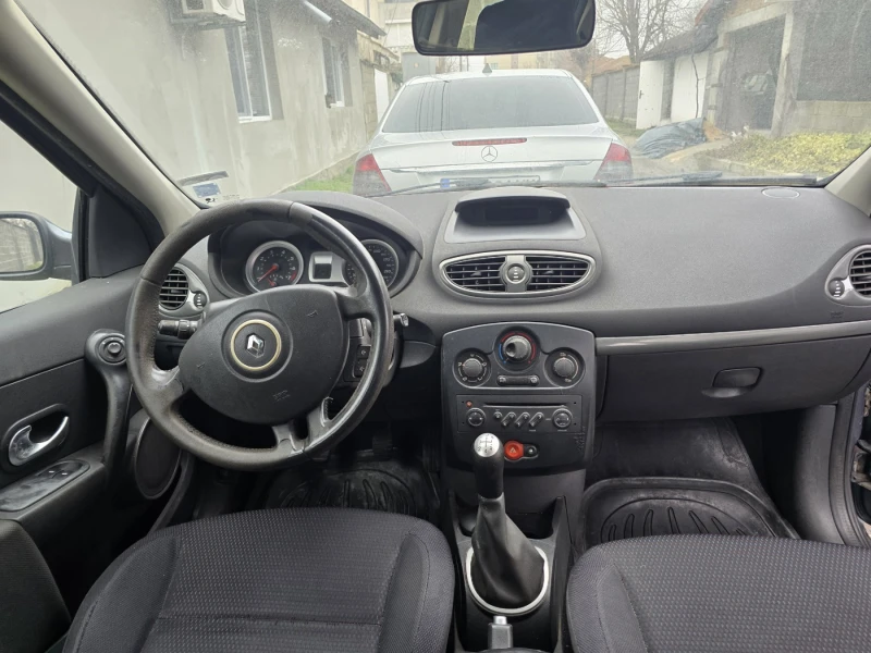 Renault Clio, снимка 7 - Автомобили и джипове - 53296387