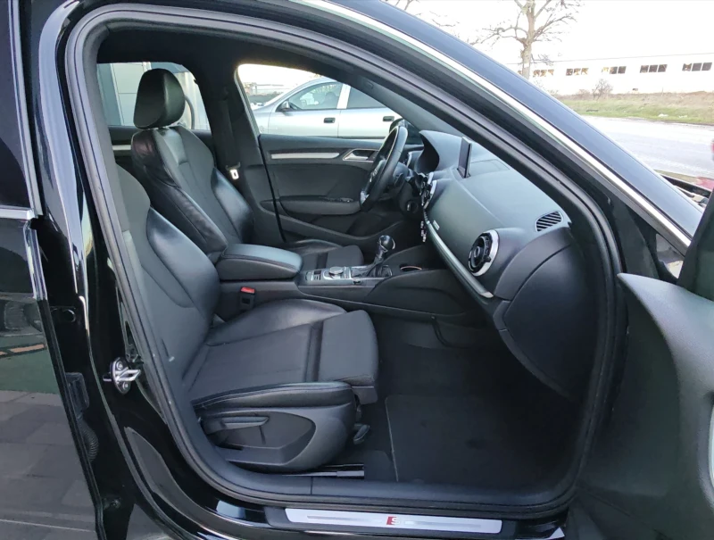 Audi A3 2.0TDI 3xSline FaceLift* Matrix* Navi* Isofix, снимка 12 - Автомобили и джипове - 53528436