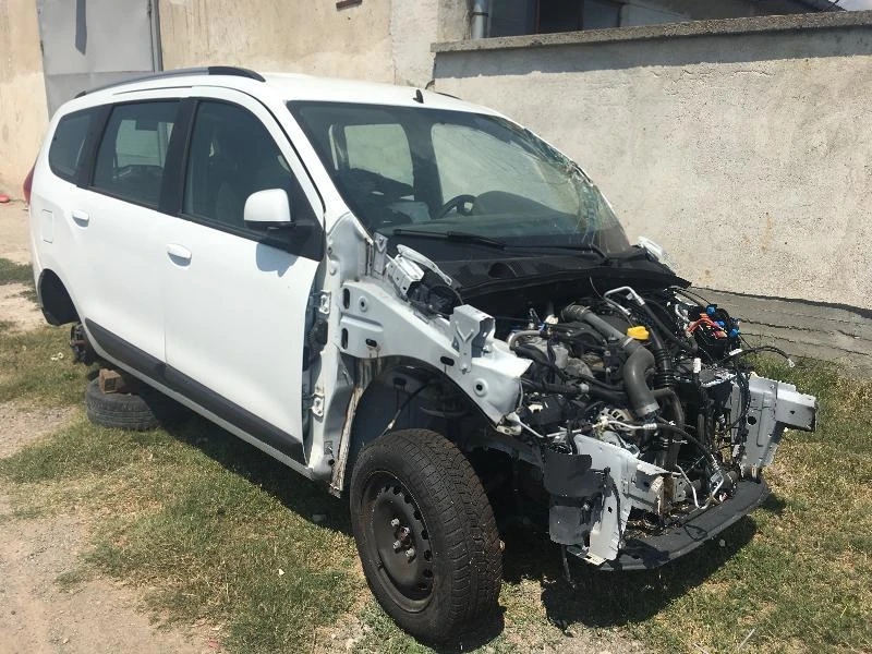 Dacia Lodgy 1.5DCI, снимка 12 - Автомобили и джипове - 26165275