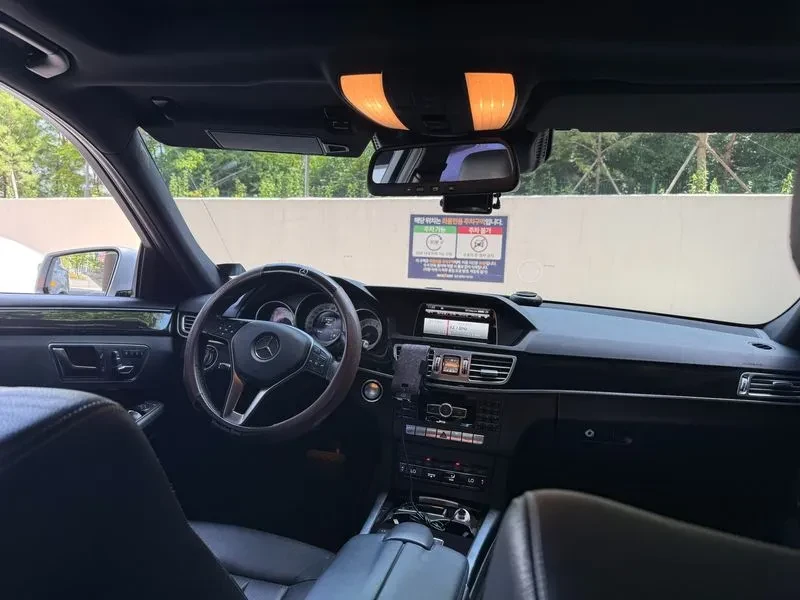 Mercedes-Benz E 300 Avantgarde - САМО 30% АВАНС, снимка 10 - Автомобили и джипове - 56002500