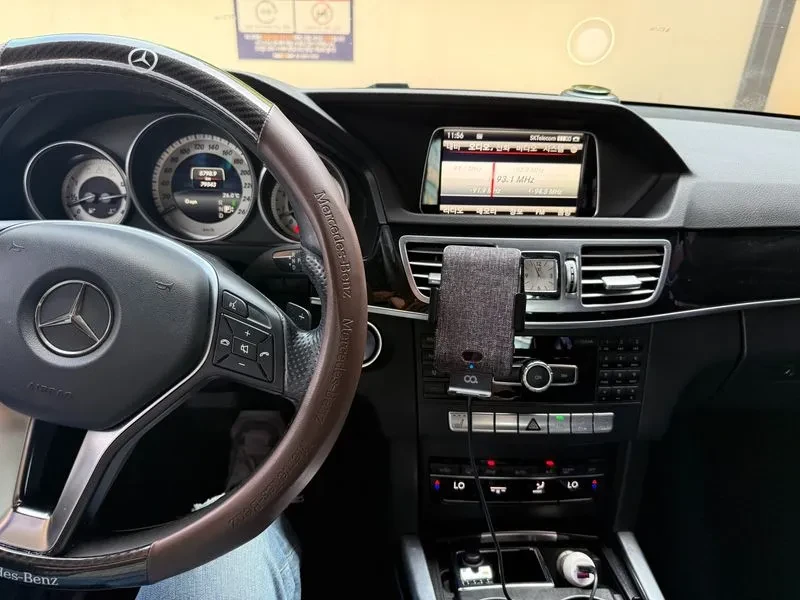 Mercedes-Benz E 300 Avantgarde - САМО 30% АВАНС, снимка 6 - Автомобили и джипове - 56002500