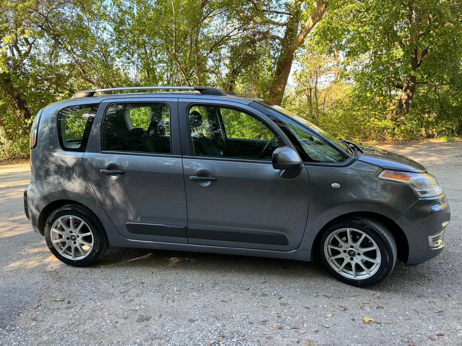 Citroen C3 Picasso 1.6 HDI - изображение 5