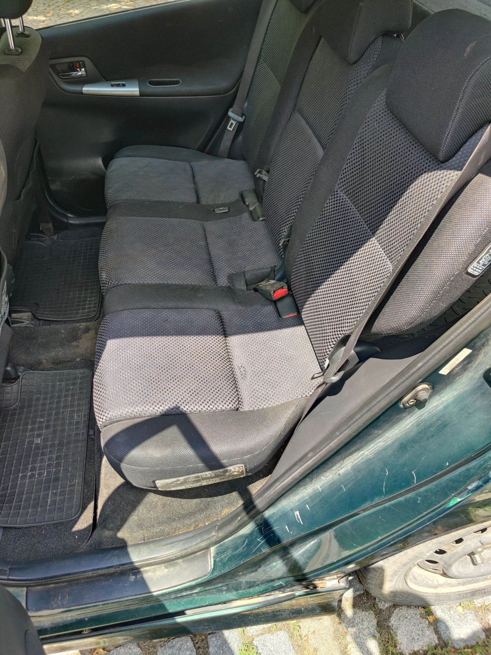 Toyota Corolla verso 2.0 d4d - изображение 9