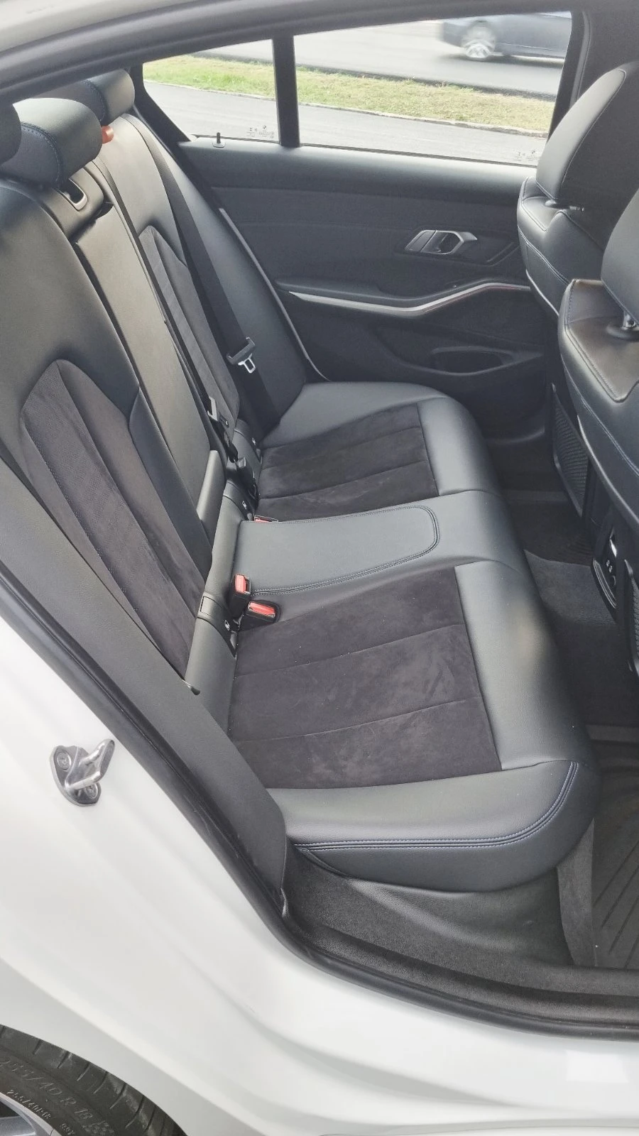 BMW 320   Xdrive     | Mobile.bg   14