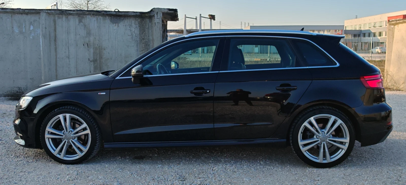 Audi A3 2.0TDI 3xSline FaceLift* Matrix* Navi* Isofix, снимка 8 - Автомобили и джипове - 53718100