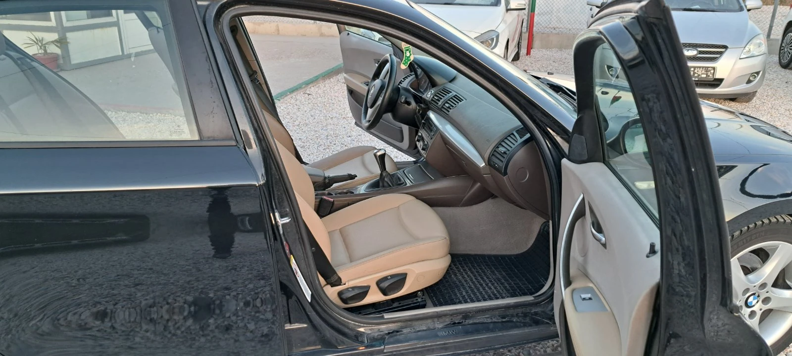 BMW 120 2.0 D 163kc , снимка 14 - Автомобили и джипове - 53772776