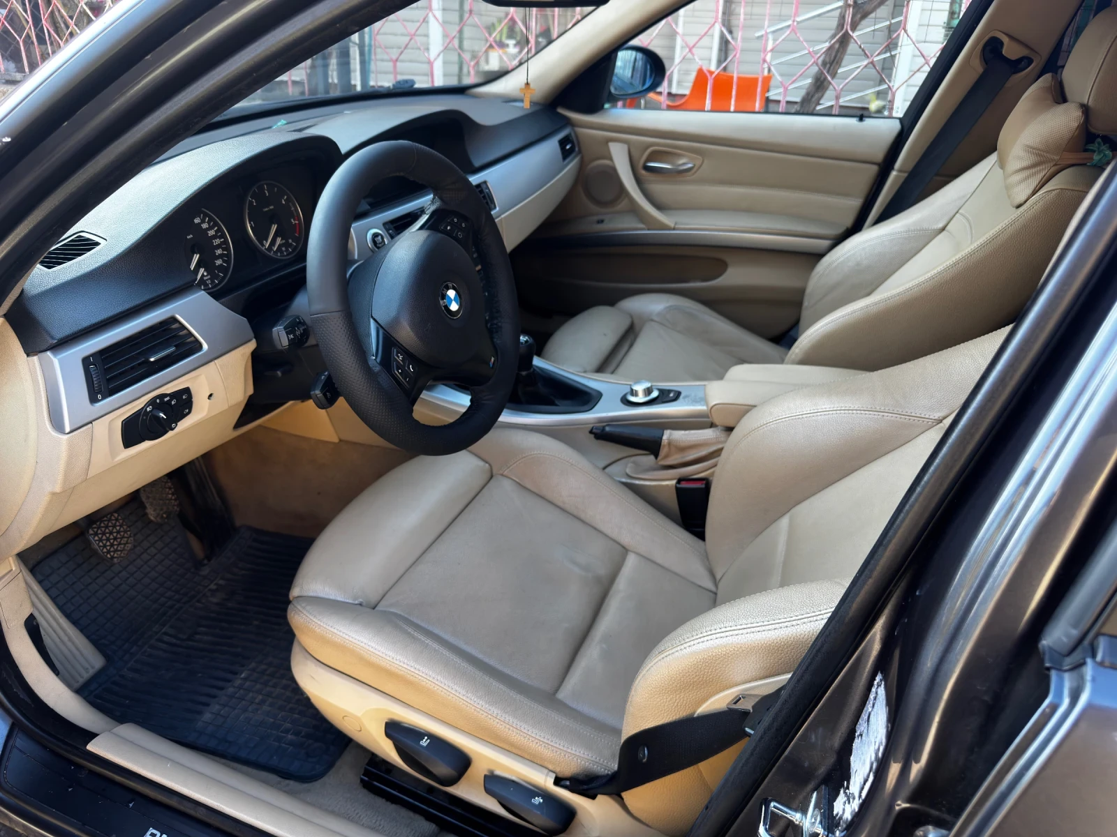 BMW 320 M47, снимка 7 - Автомобили и джипове - 53921576