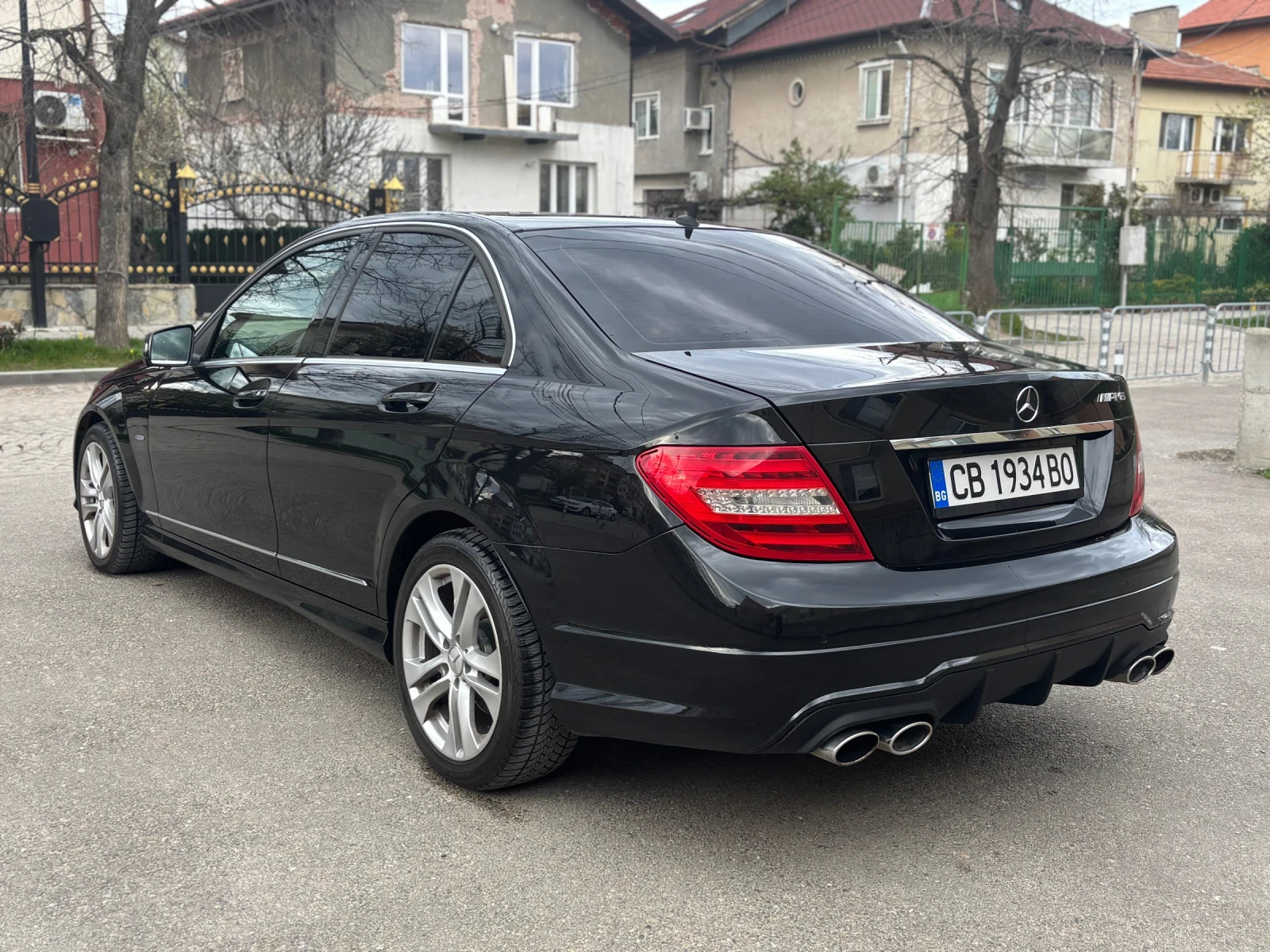 Mercedes-Benz C 350 AMG PACK * 4MATIC, снимка 6 - Автомобили и джипове - 54174233