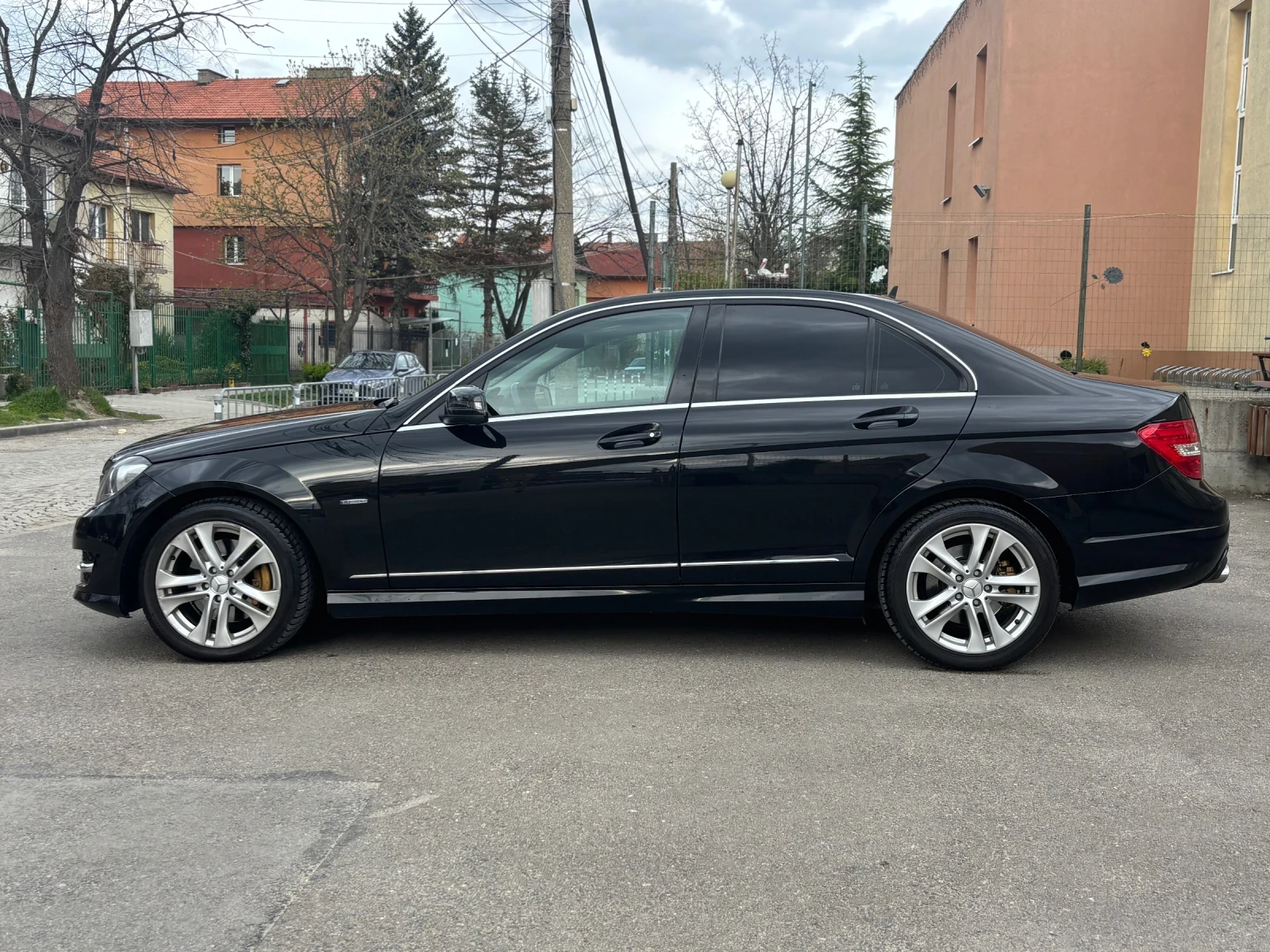 Mercedes-Benz C 350 AMG PACK * 4MATIC, снимка 7 - Автомобили и джипове - 54174233