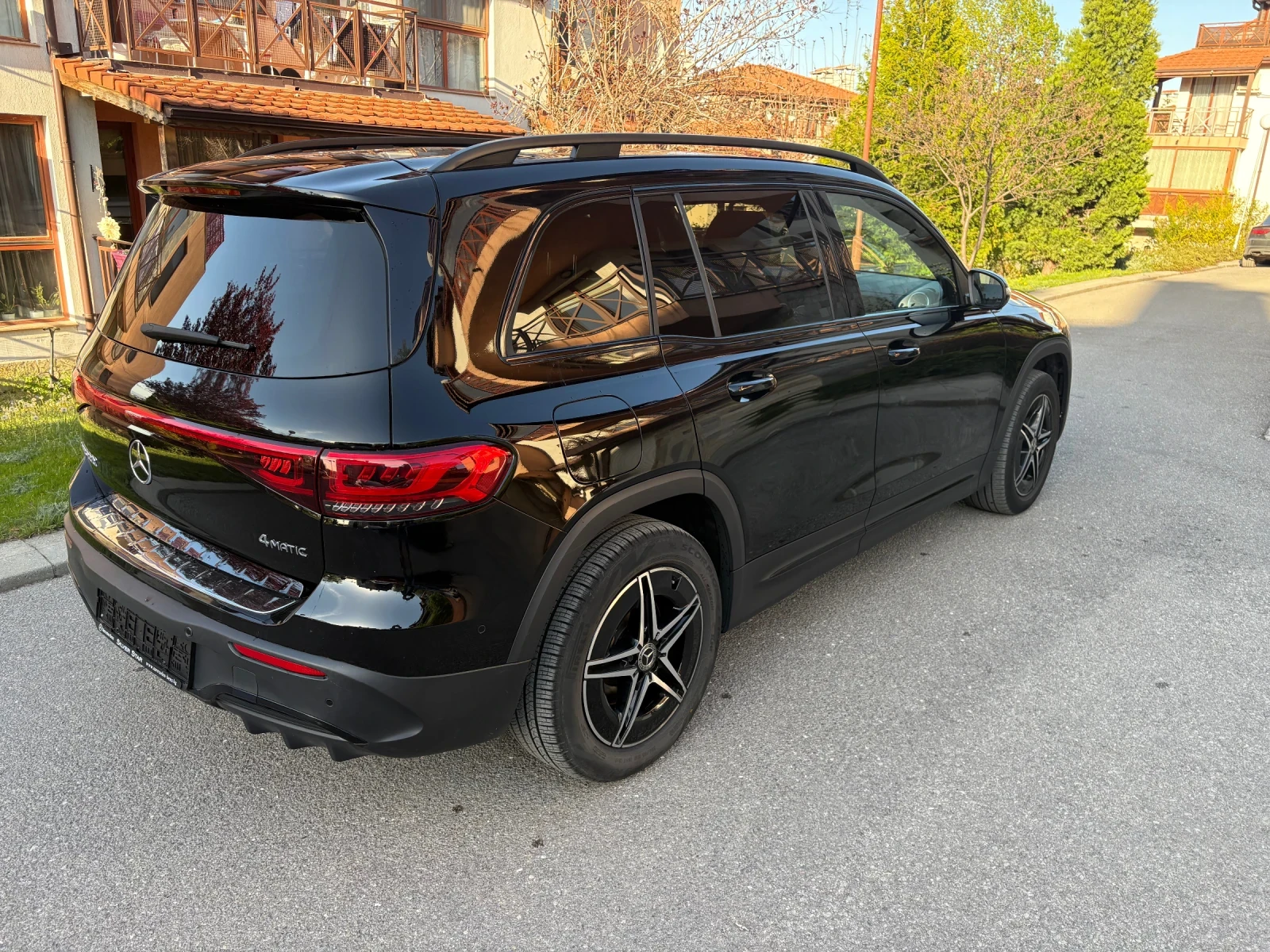 Mercedes-Benz EQB 300, снимка 5 - Автомобили и джипове - 54334969