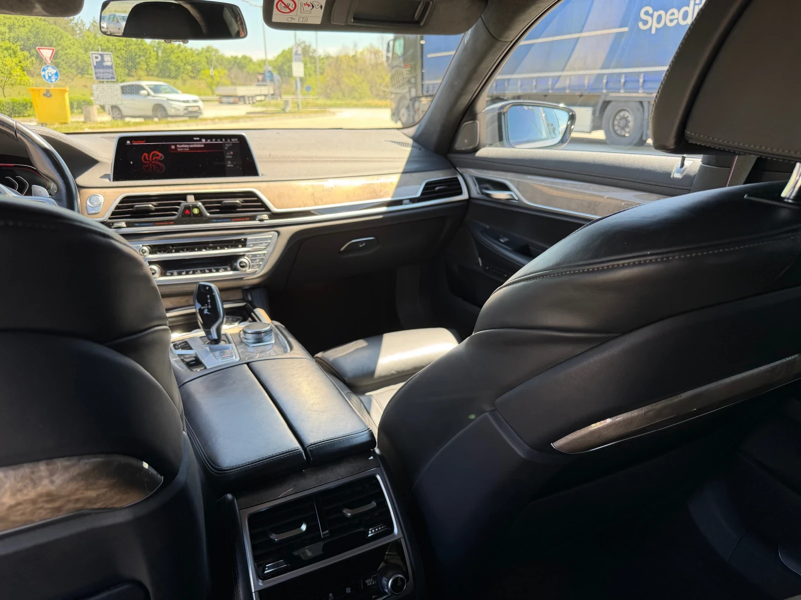 BMW 750 M, снимка 6 - Автомобили и джипове - 54412632