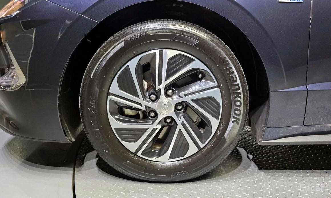 Hyundai Sonata, снимка 5 - Автомобили и джипове - 54481579