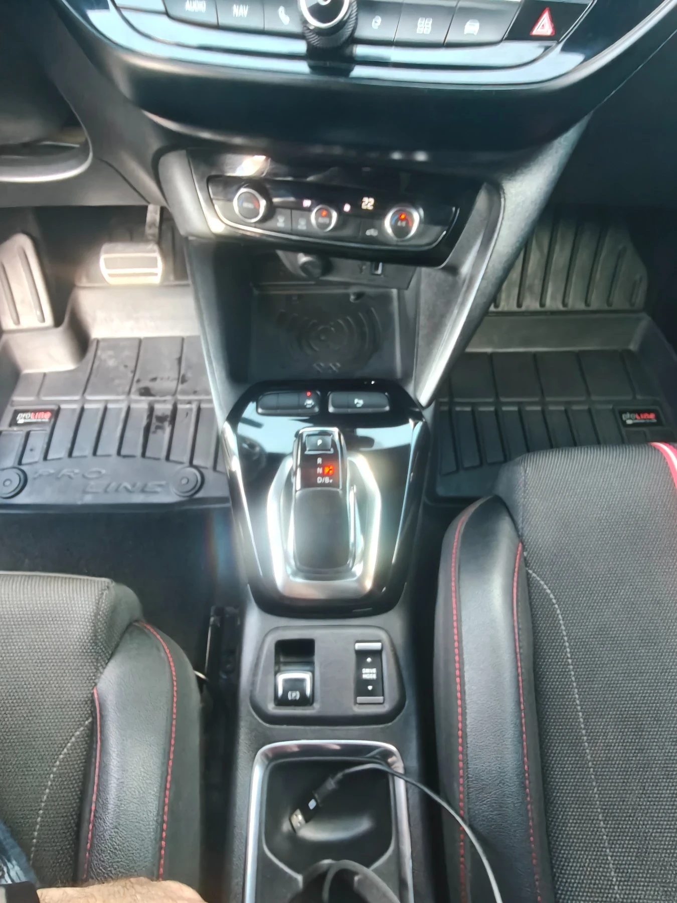 Opel Corsa Electric GS, термопомпа, снимка 10 - Автомобили и джипове - 55440282