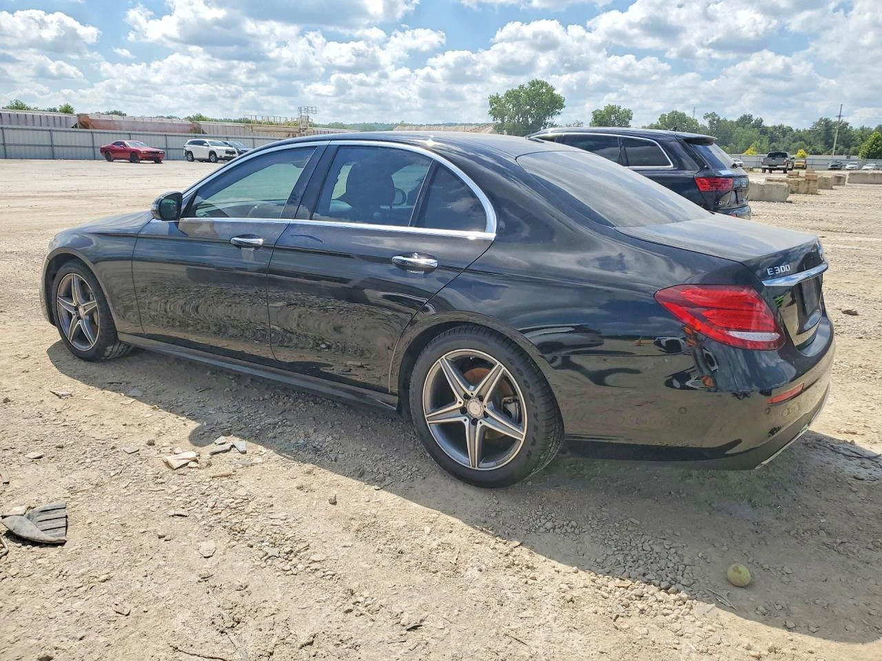 Mercedes-Benz E 300 2.0l 4Matic, снимка 2 - Автомобили и джипове - 55465446