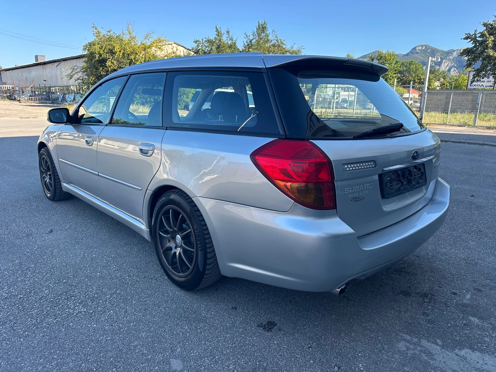 Subaru Legacy 2.5i 4х4 ГАЗ Италия, снимка 5 - Автомобили и джипове - 55466158