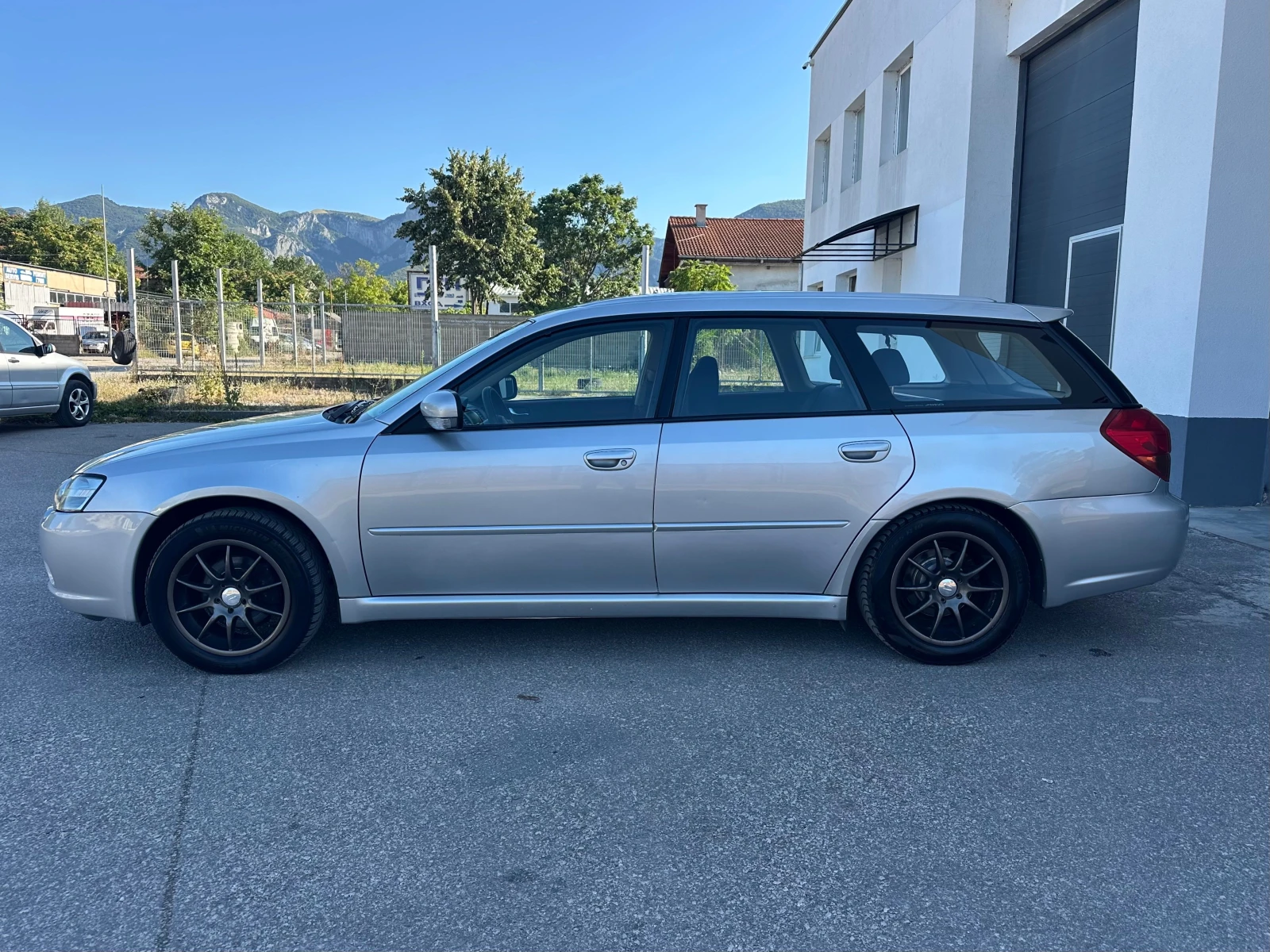 Subaru Legacy 2.5i 4х4 ГАЗ Италия, снимка 4 - Автомобили и джипове - 55466158