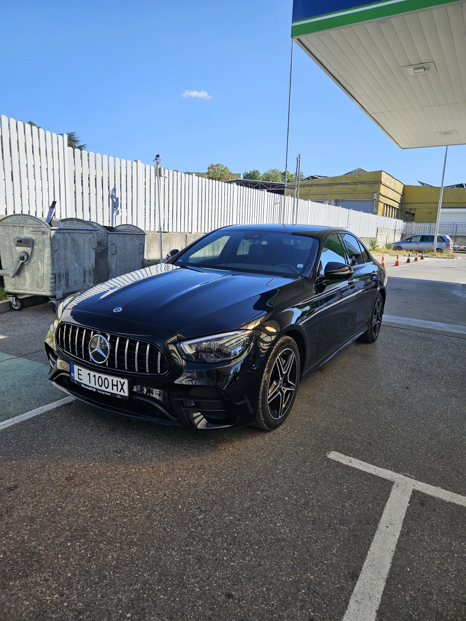 Mercedes-Benz E 220  AMG FACELIFT 4MATIC, снимка 4 - Автомобили и джипове - 55673679