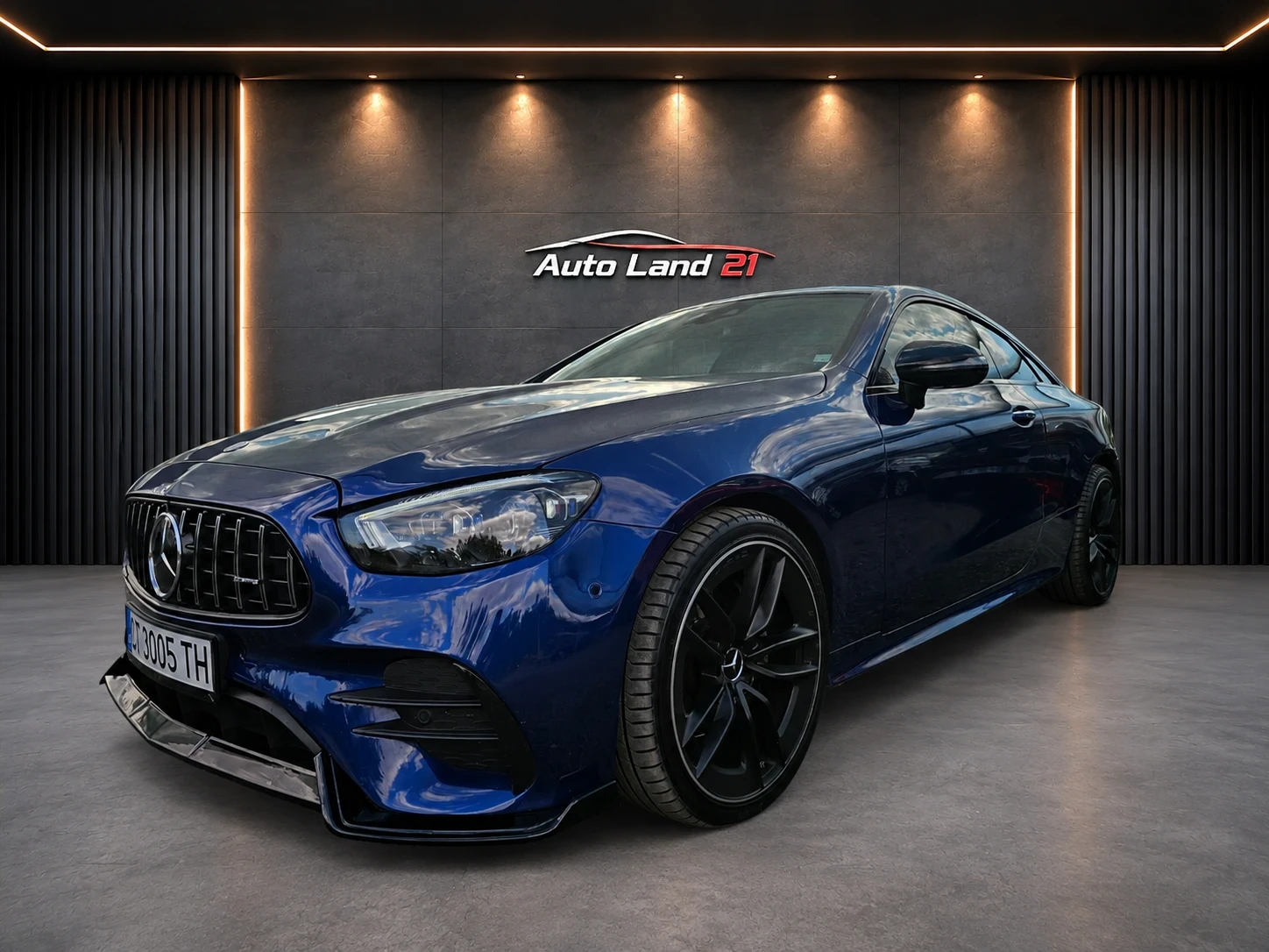 Mercedes-Benz E 220 AMG* 4MATIC* FACELIFT* 360 * BURMESTER* FULL* , снимка 2 - Автомобили и джипове - 55711082