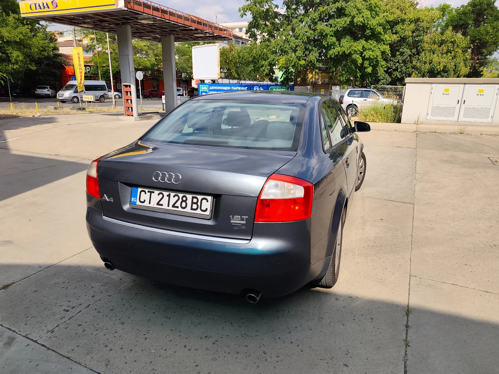 Audi A4 1.8 Turbo, снимка 3 - Автомобили и джипове - 55825844