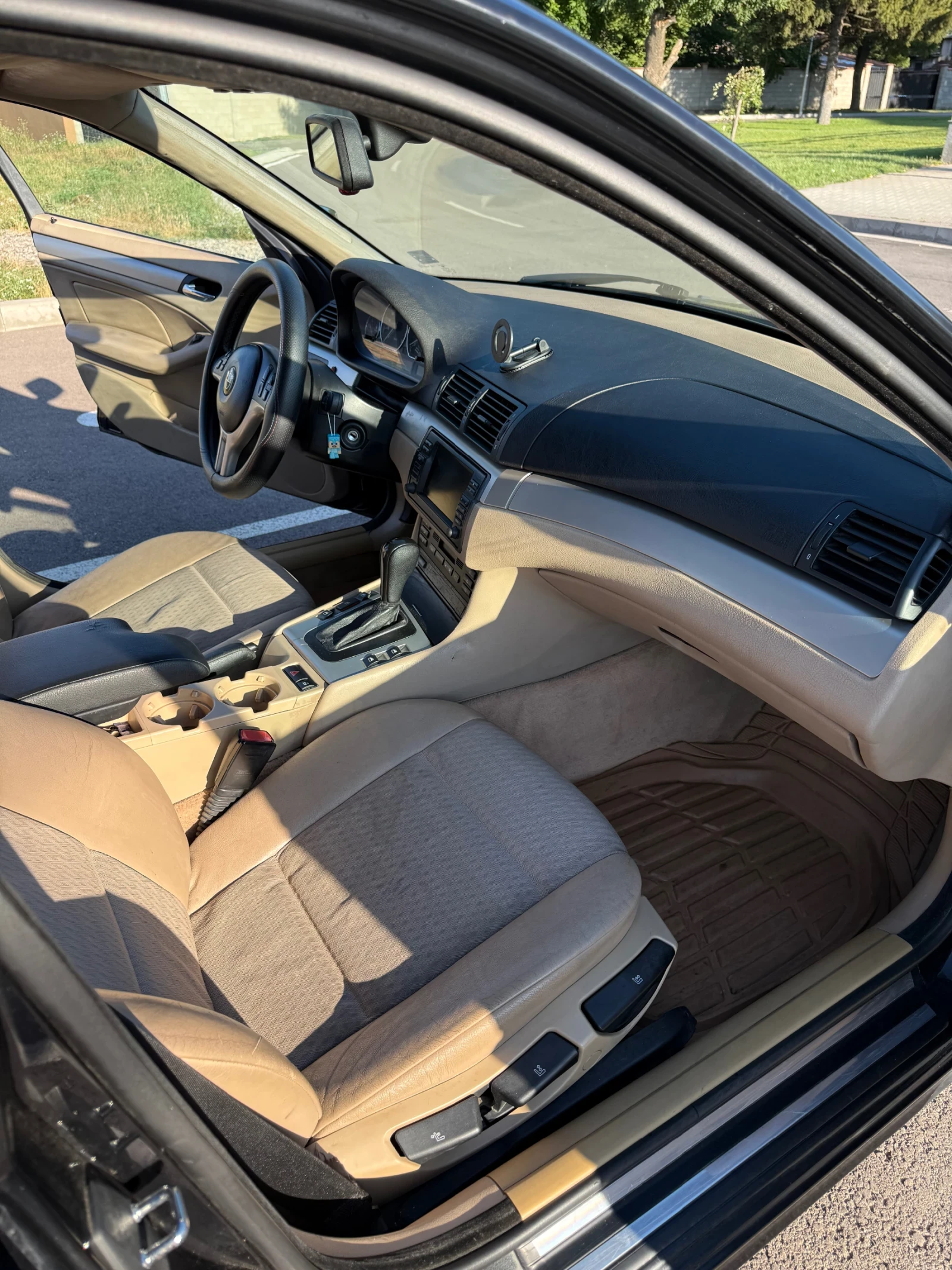 BMW 330, снимка 9 - Автомобили и джипове - 55931127