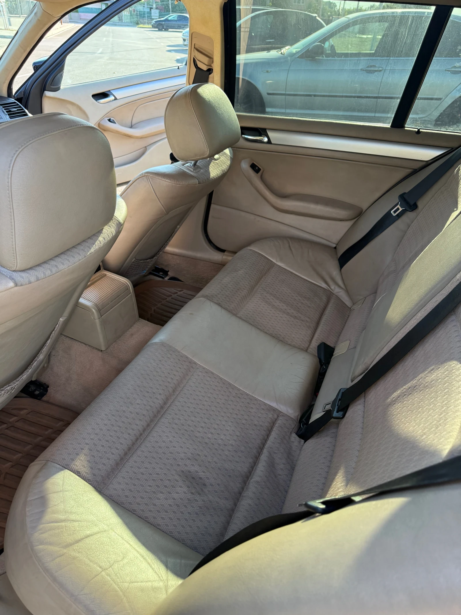BMW 330, снимка 12 - Автомобили и джипове - 55931127
