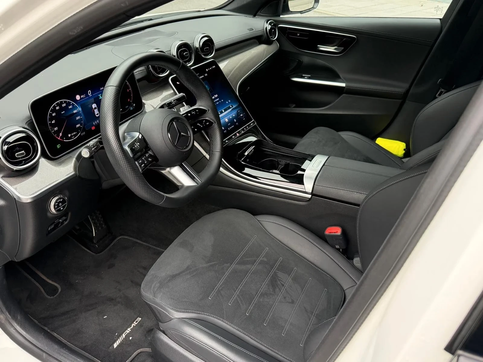 Mercedes-Benz C 220 d* 4Matic* AMG* Kamera, снимка 6 - Автомобили и джипове - 56160142
