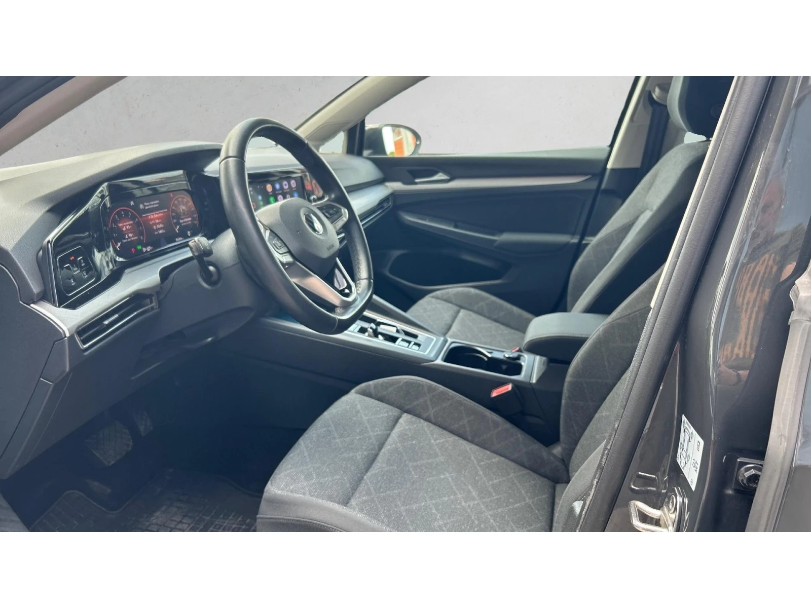 VW Golf 1.5 e-TSi A/T, Месечна вноска от 299  , снимка 11 - Автомобили и джипове - 56227100