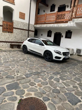 Mercedes-Benz GLA 200 AMG-4 MATIC, снимка 1