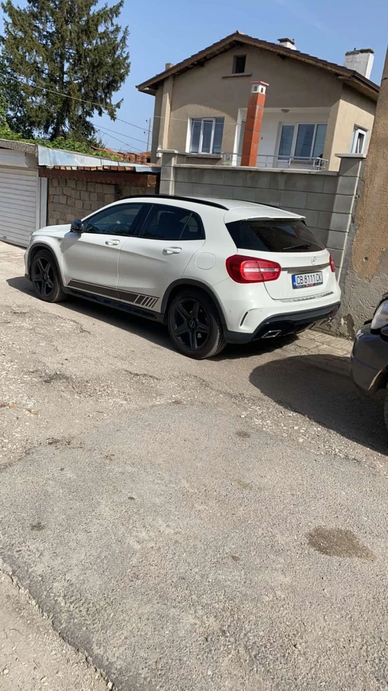 Mercedes-Benz GLA 200 AMG-4 MATIC, снимка 2 - Автомобили и джипове - 48183059