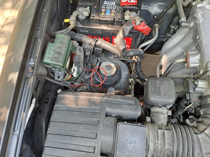 Suzuki Grand vitara Без ръжди.Работещ климатик.ГАЗ., снимка 7 - Автомобили и джипове - 51337756