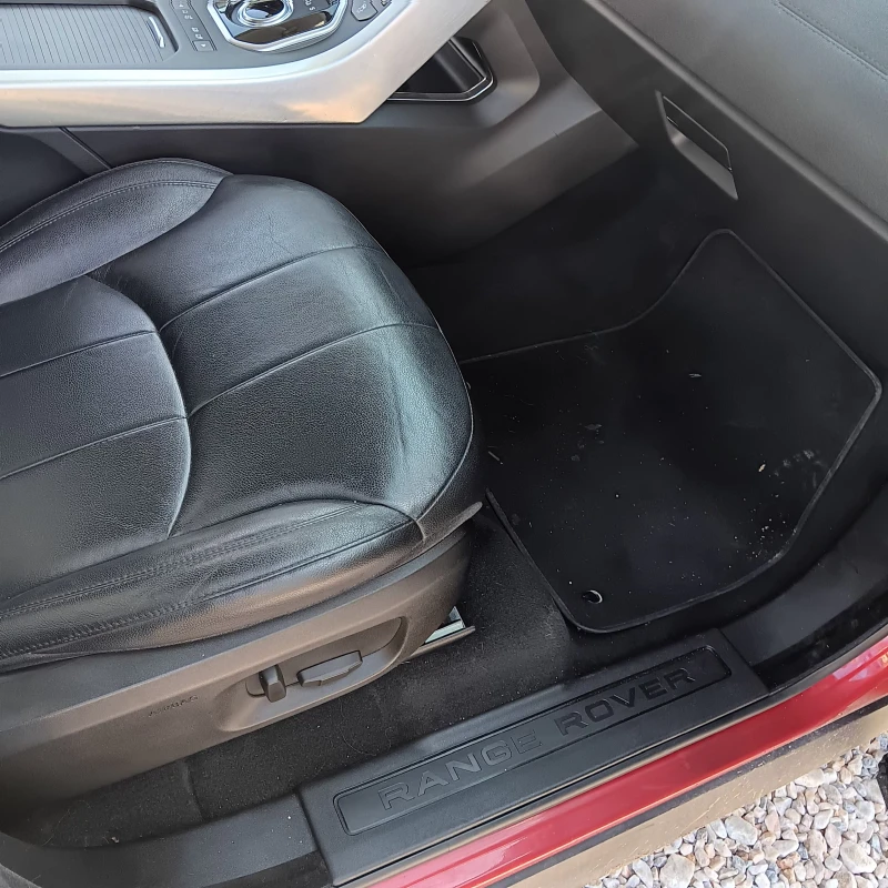 Land Rover Range Rover Evoque, снимка 14 - Автомобили и джипове - 52540555