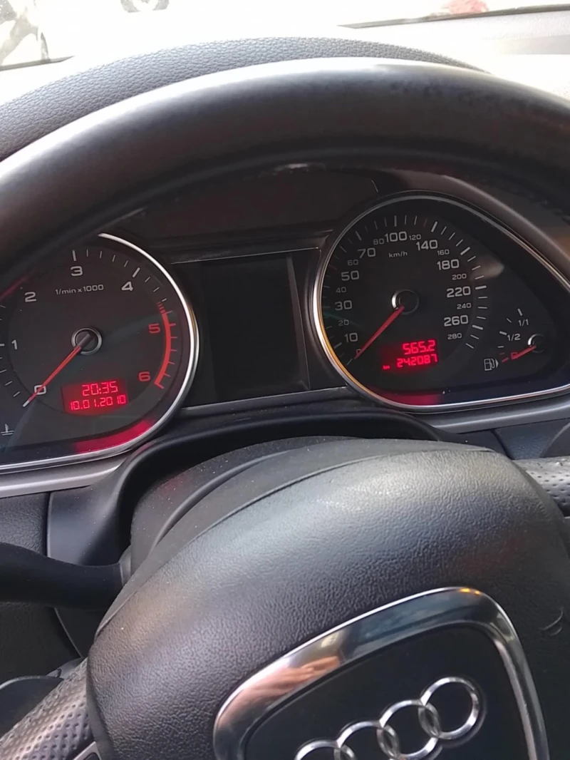 Audi Q7 4.2TDi, снимка 8 - Автомобили и джипове - 52584624