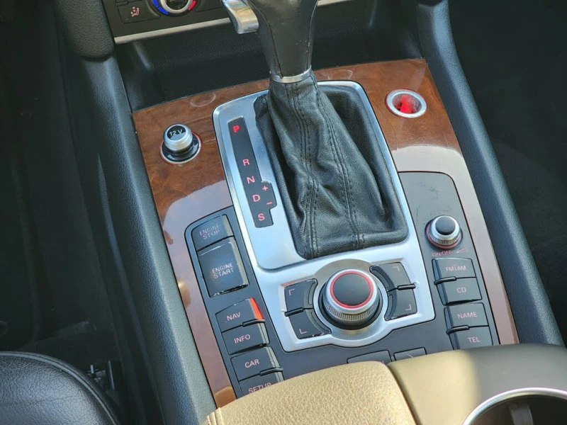 Audi Q7  3.0T* АвтоКредит(ЦЕНА ДО БГ), снимка 16 - Автомобили и джипове - 53516327